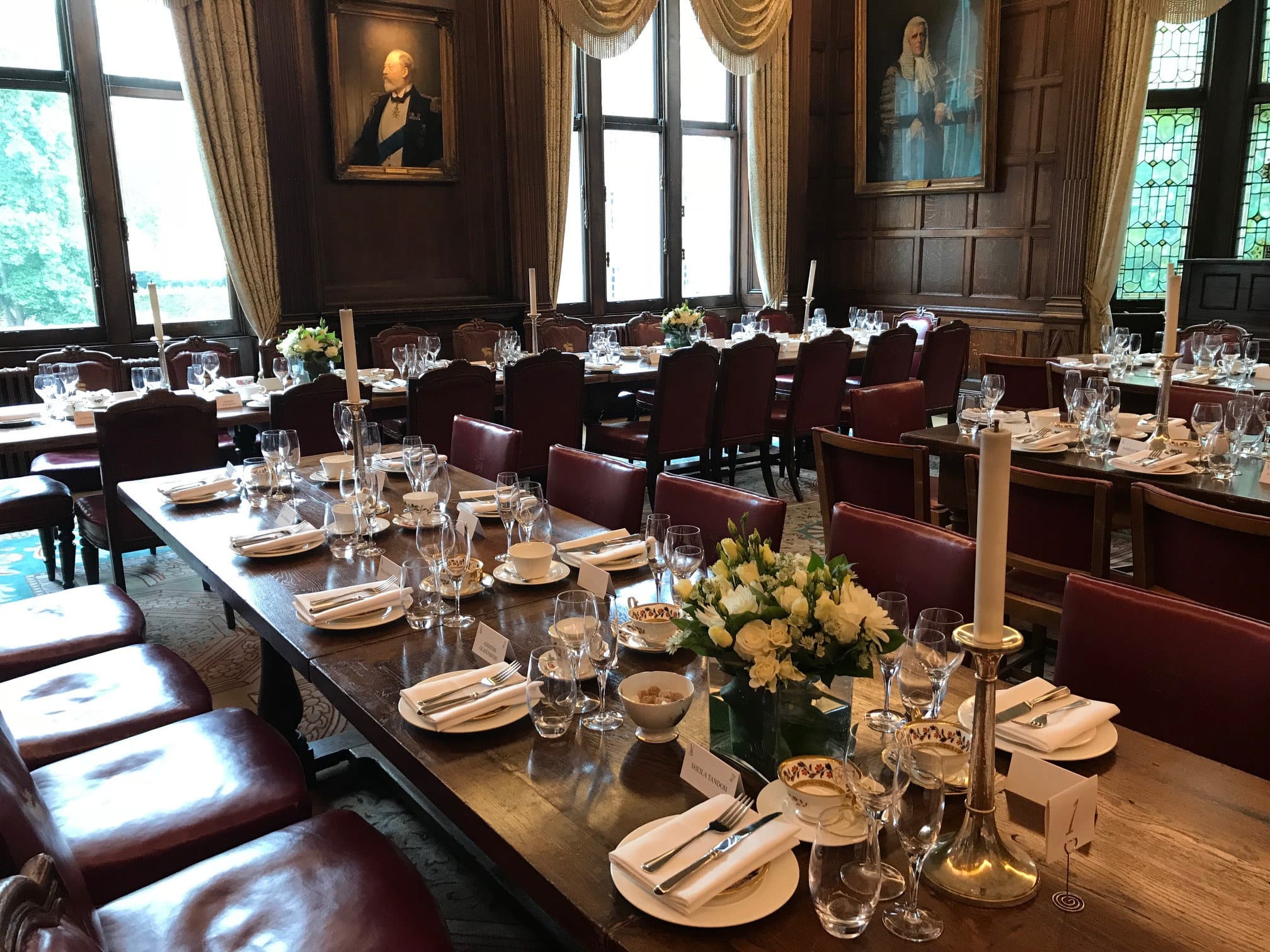 Photo of Middle Temple Hall And Garden Lawns, Parliament Chamber