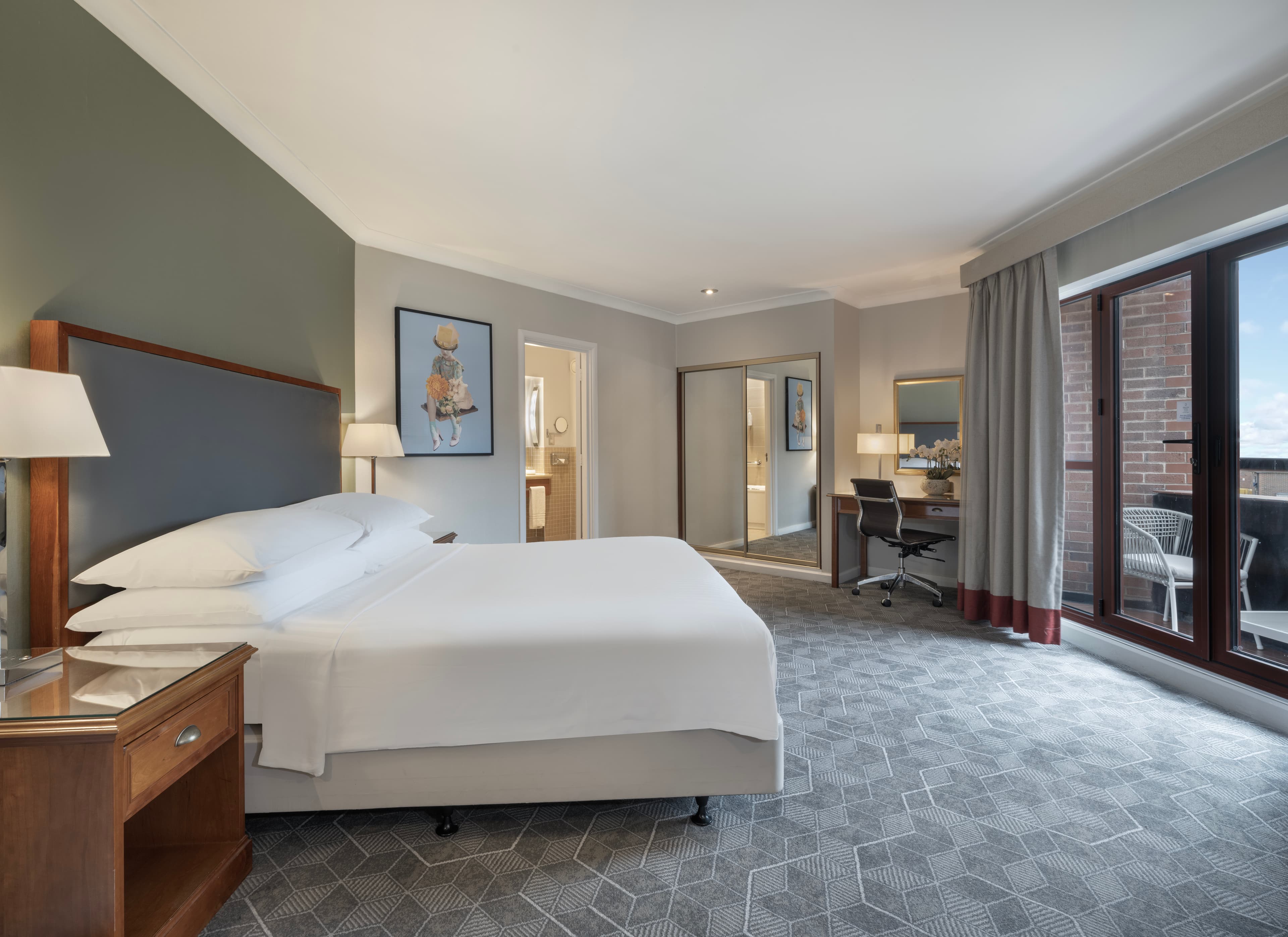 Forest Suite, Delta Hotels By Marriott Waltham Abbey photo #13