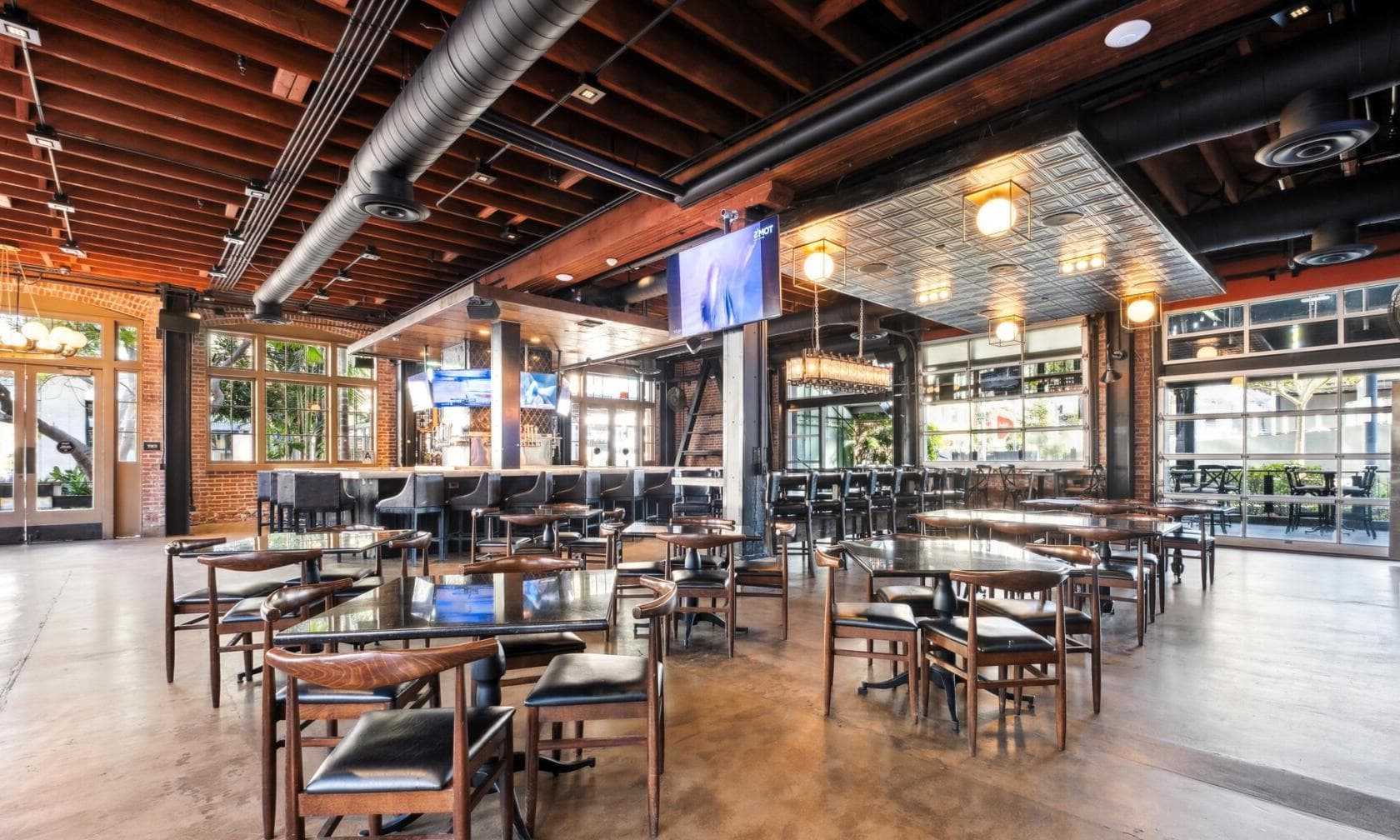 Main Dining Area, Tom's Watch Bar - San Diego photo #1