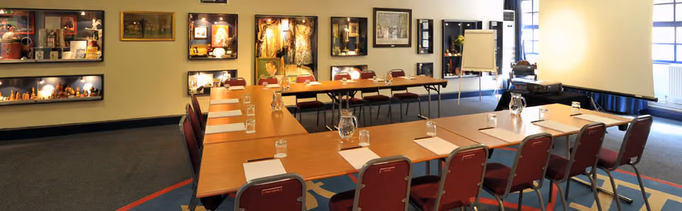 Photo of The Magic Circle, The Devant Room