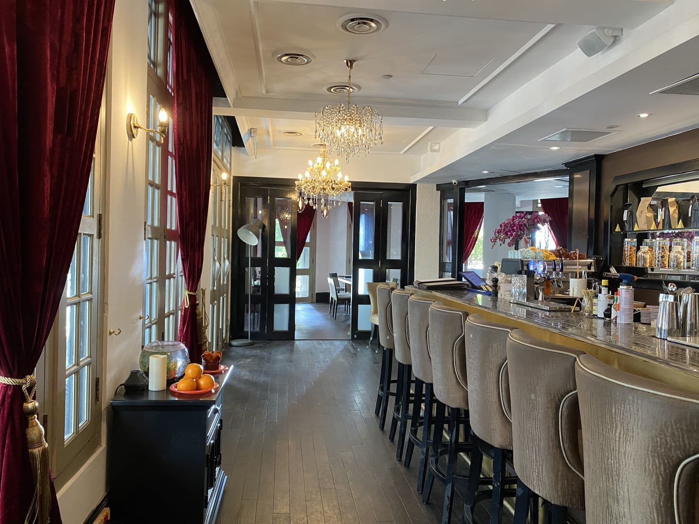 Restaurant Space, Laifabar photo #2
