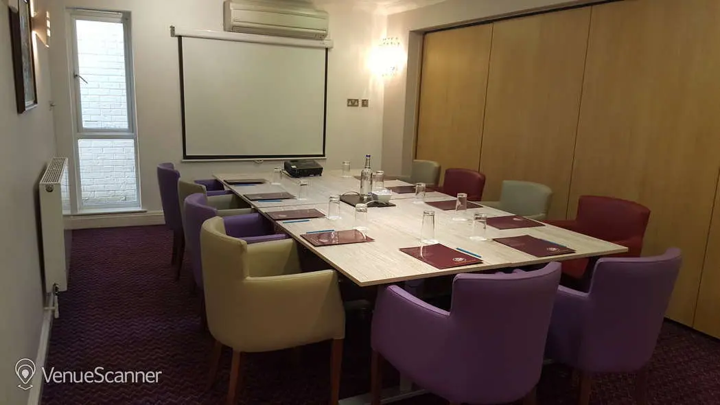 Diamond Suite, The Queensgate Hotel & Conference Centre photo #1