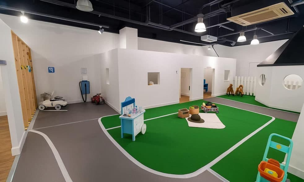 Cafe And Play Area