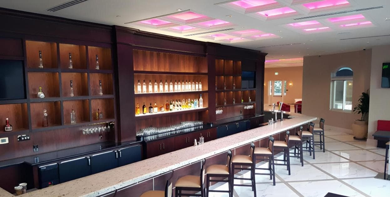 Photo of South End Racquet And Health Club, South End Bar