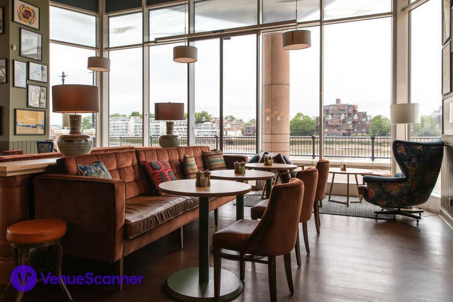 The Bow, The Riverside photo #2