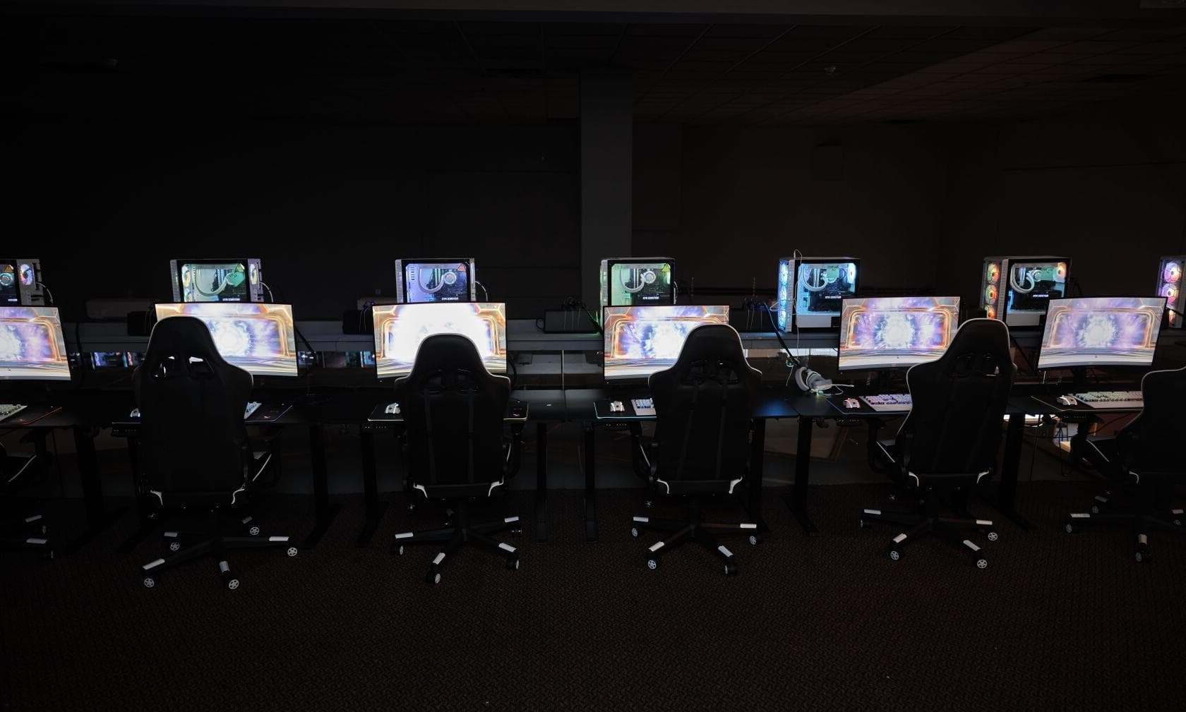 Top Floor, Ded Gaming photo #1