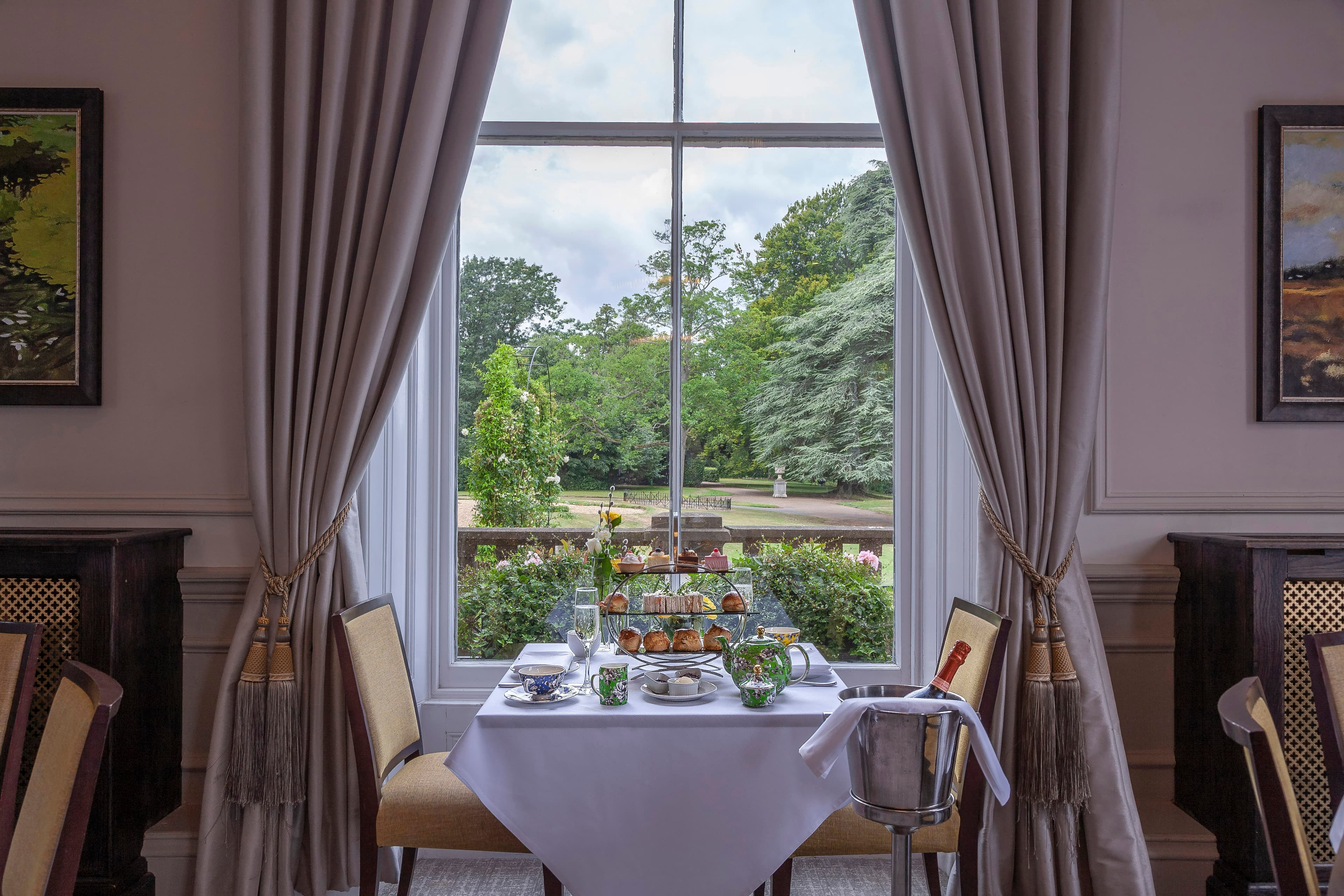 Mulberry Restaurant, Oatlands Park Hotel photo #7