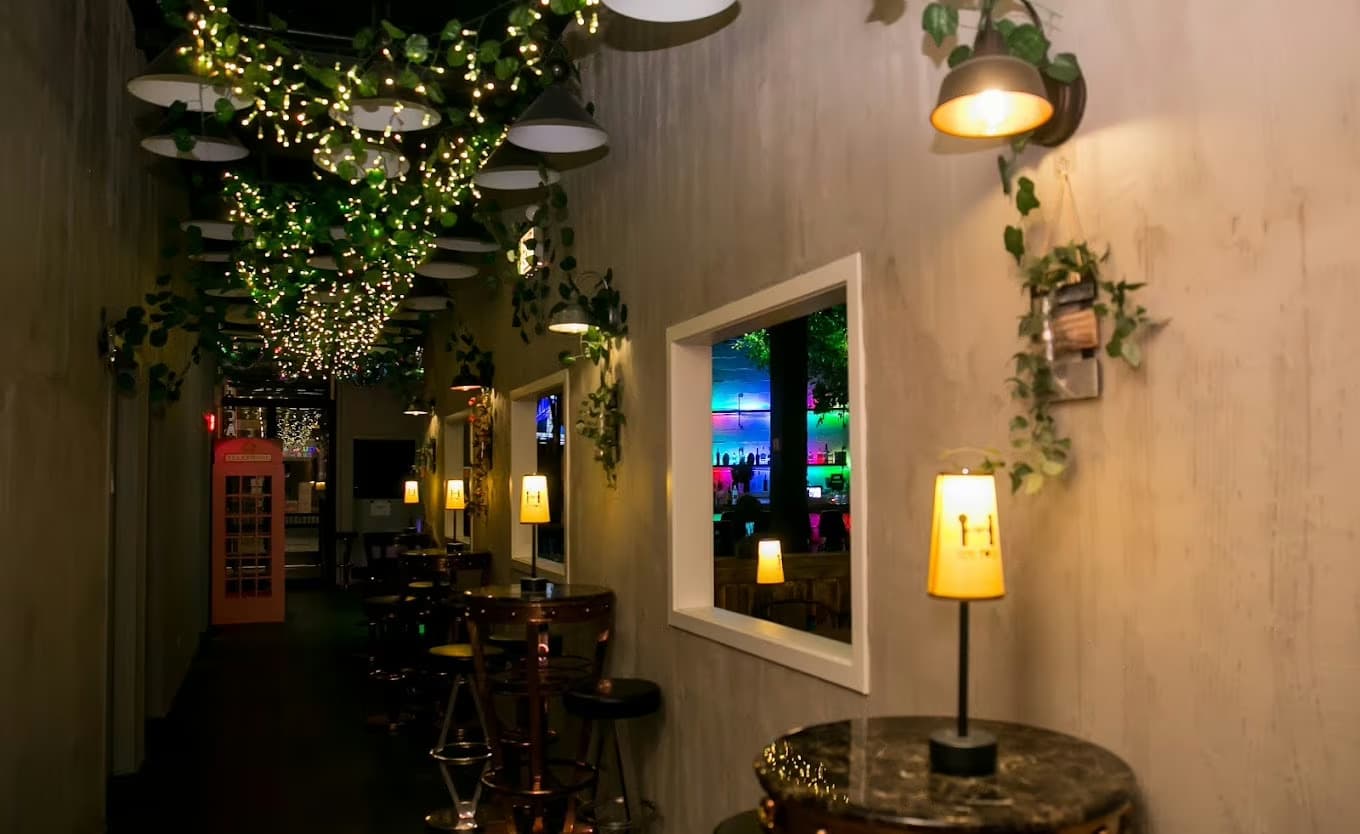 Theme House Restaurant & Karaoke Bar, Whole Venue, undefined photo #9