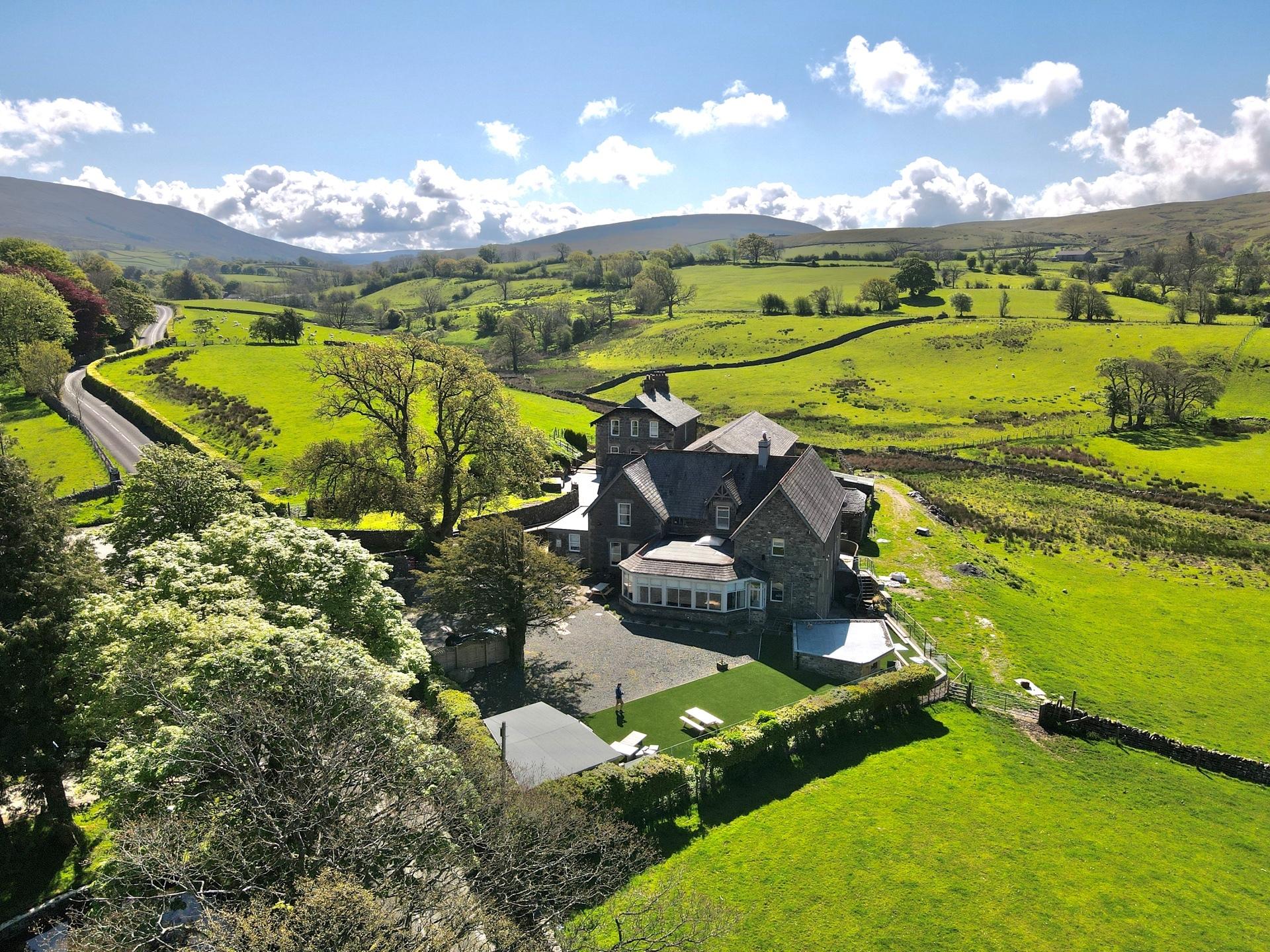 Exclusive Hire, Howgills House, Sedbergh photo #1