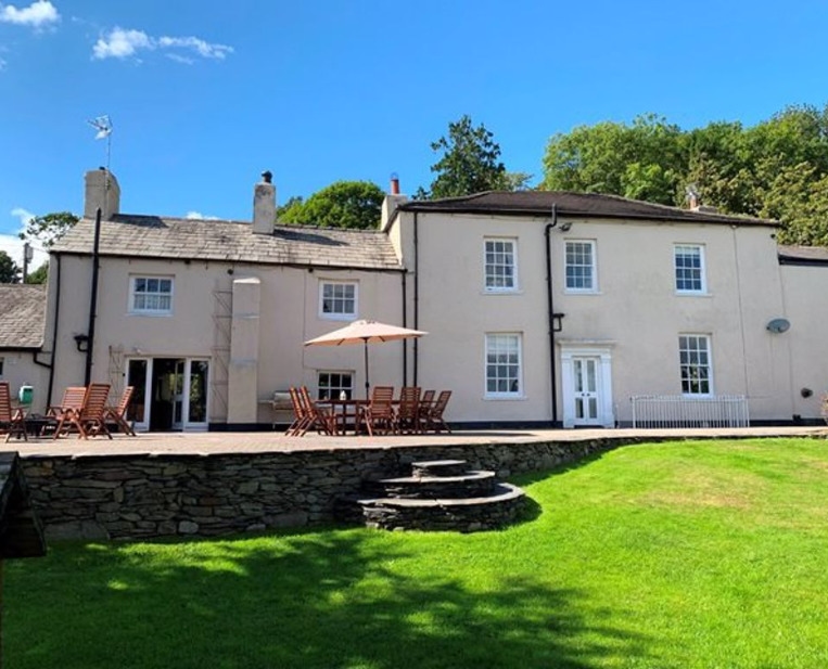 Photo of Underhill House