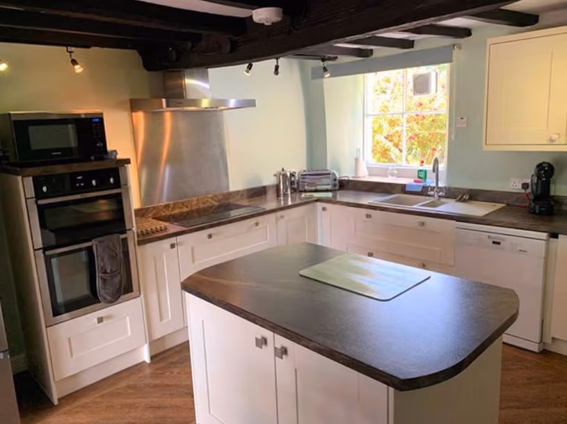 Kitchen, Underhill House photo #1