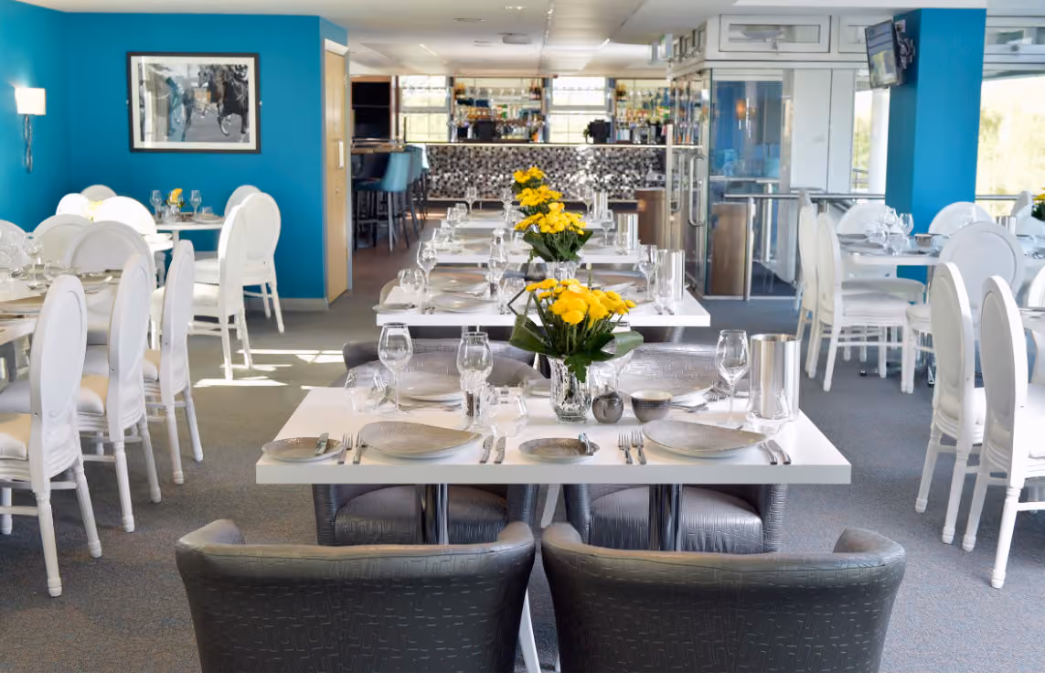 Duke's Suite, Hamilton Park Racecourse photo #2