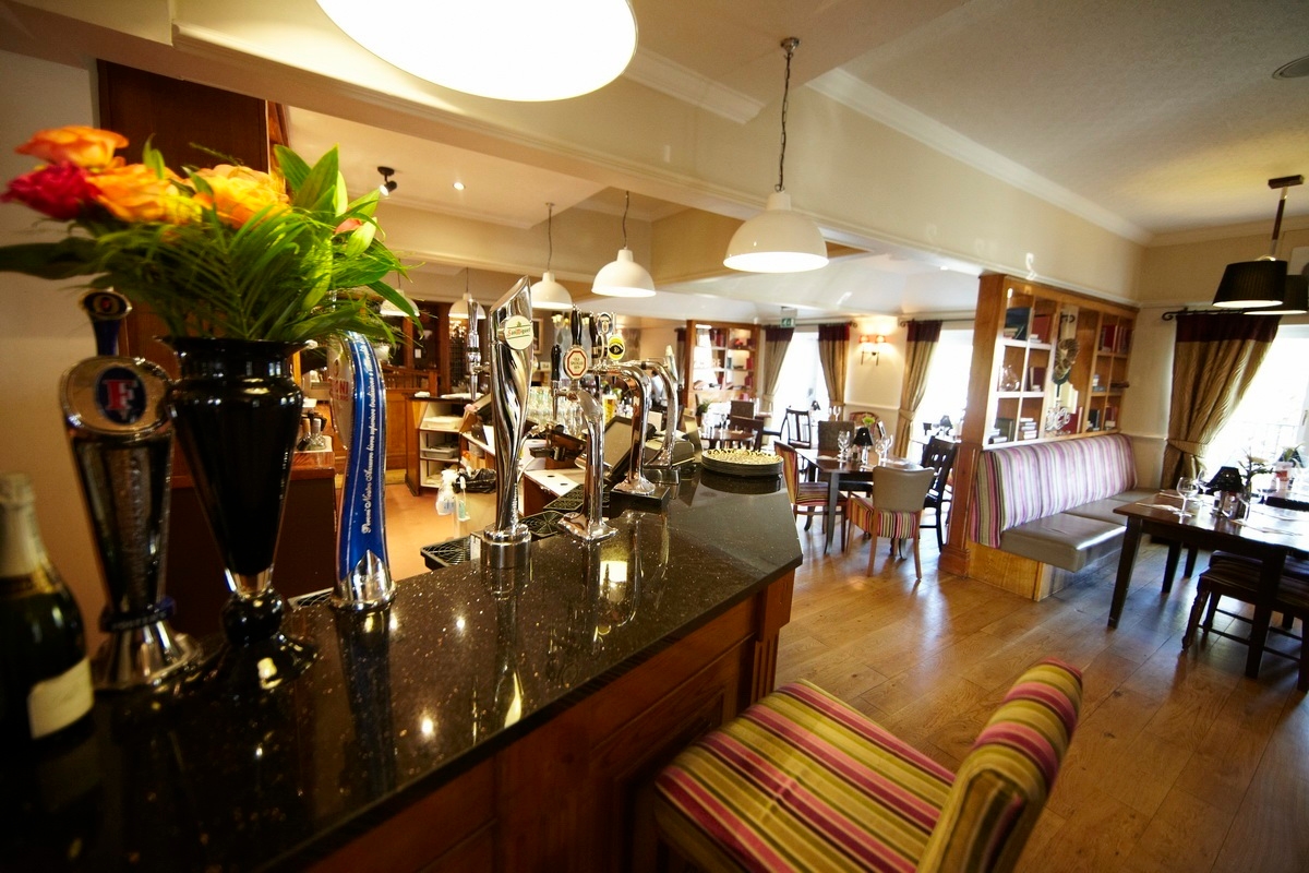 Photo of Salute, Cygnet Suite