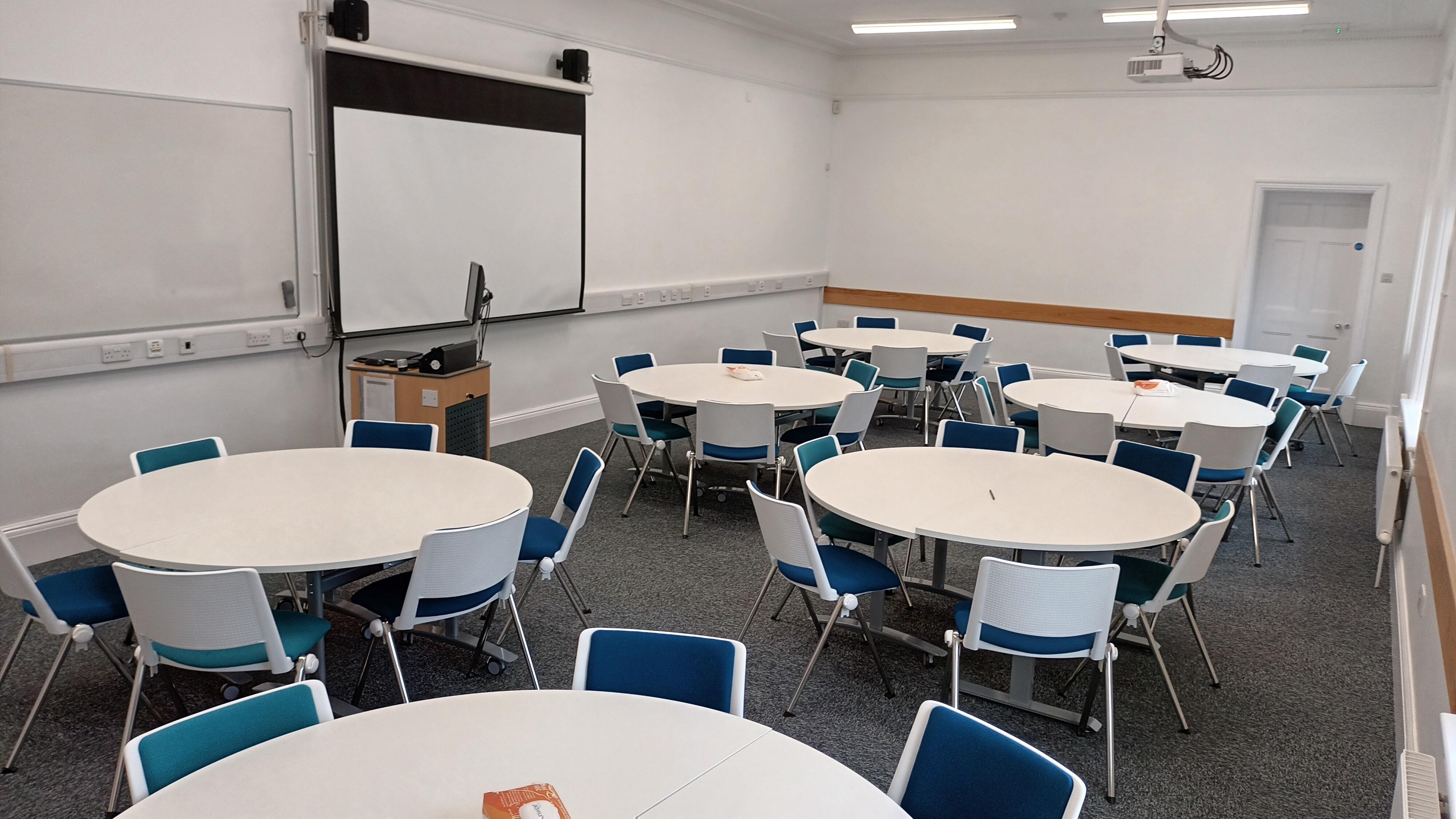 Canterbury Christ Church University, The Old Sessions House Classroom F17 photo #3