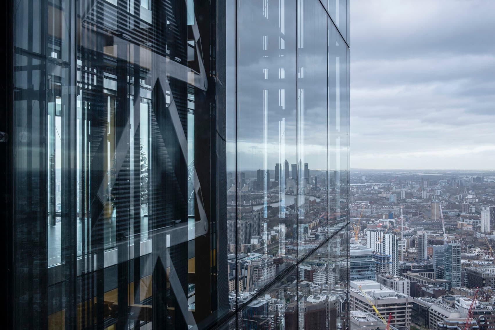 Landing Forty Two photo #2