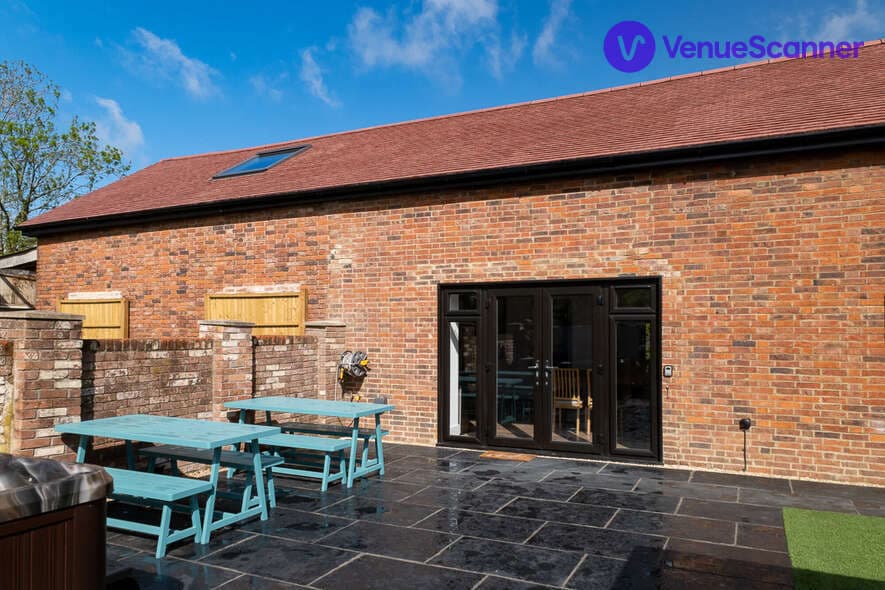 The Oaks Barns, The Main Barn photo #3