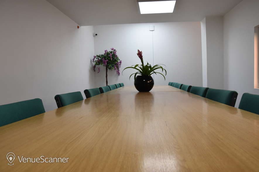 Lily, Quadrant House Wimbledon photo #3