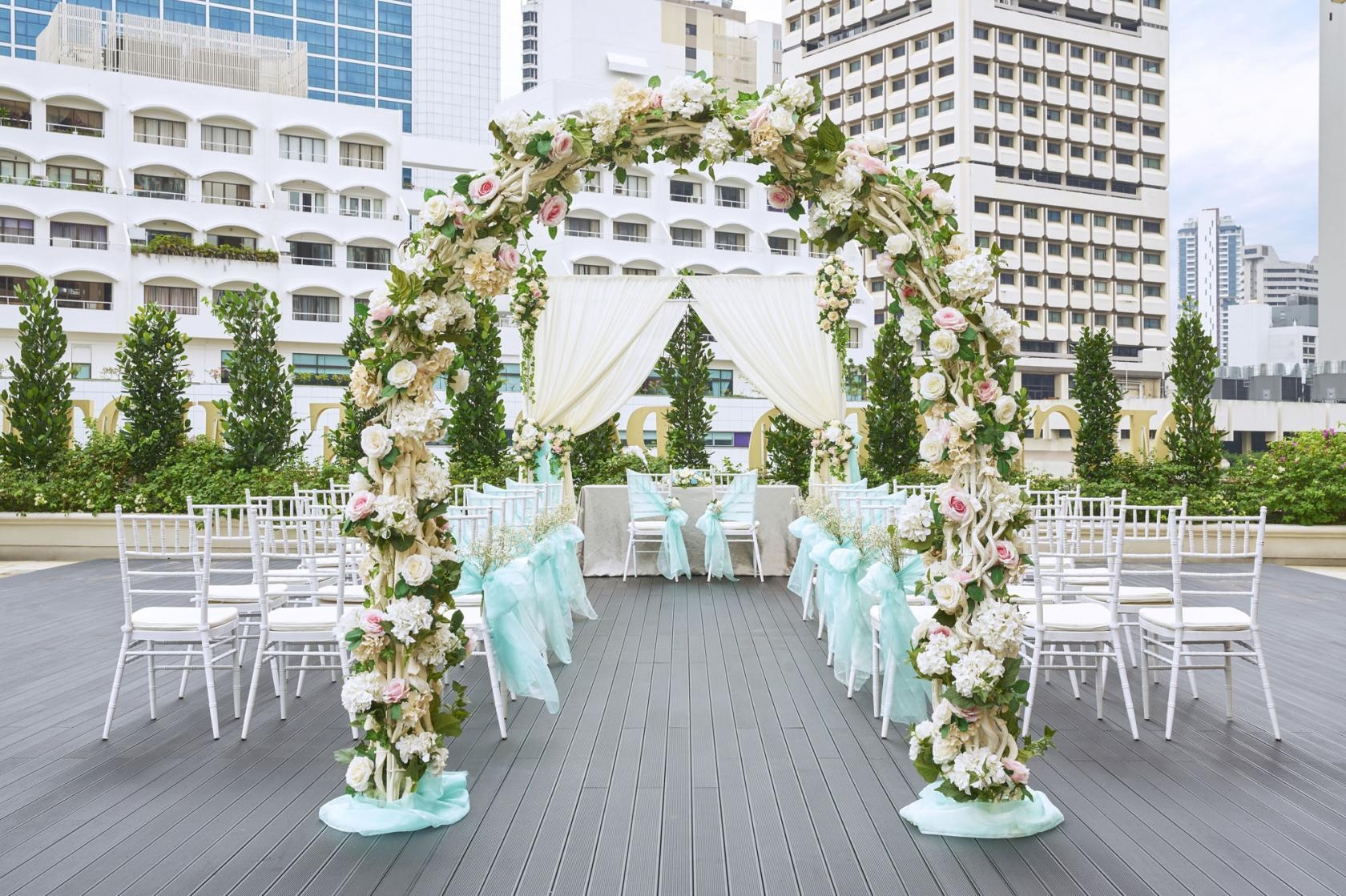 Photo of Orchard Rendezvous Hotel Singapore, Poolside
