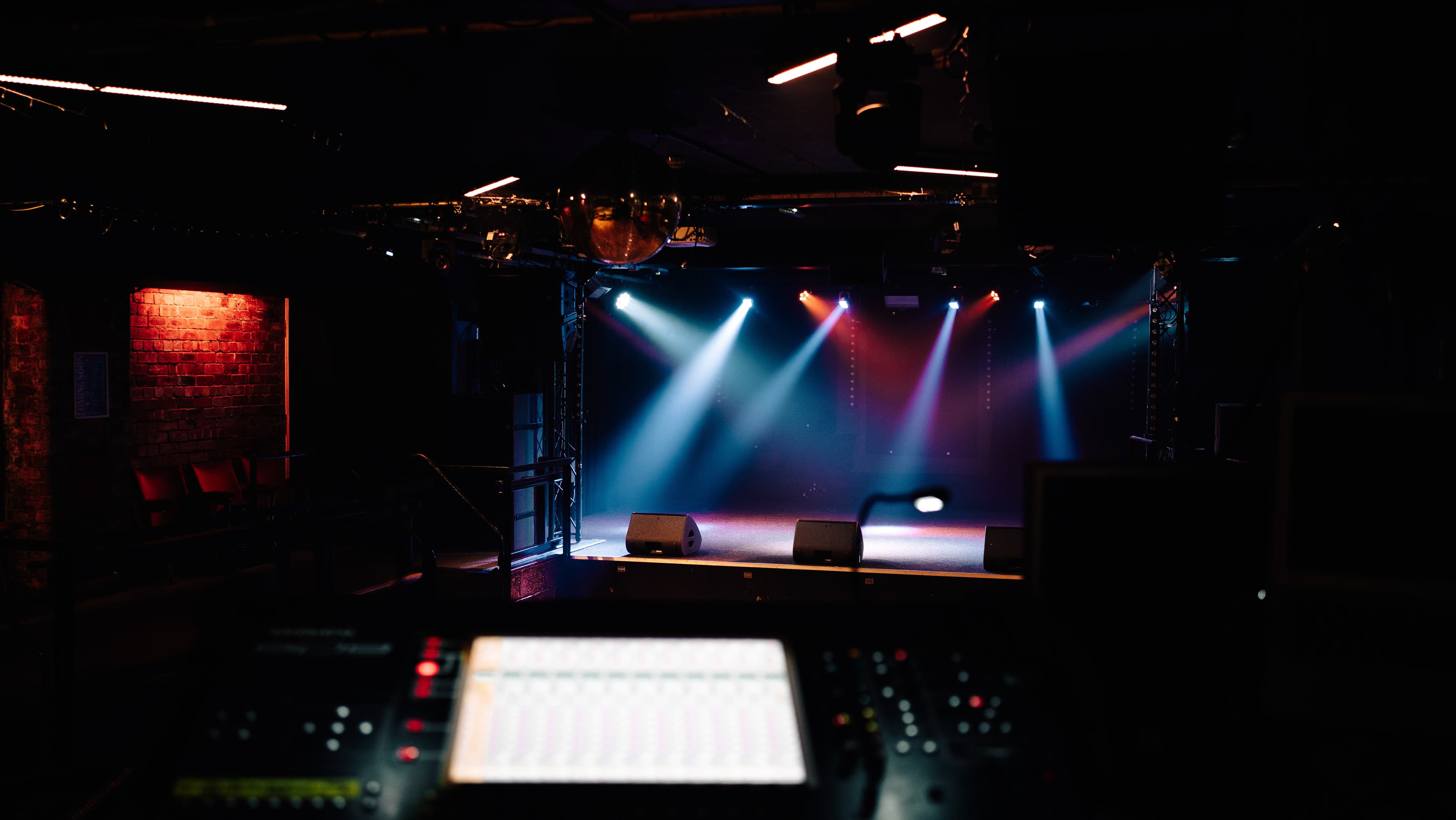 The Wardrobe Cafe Bar & Jazz Club photo #2