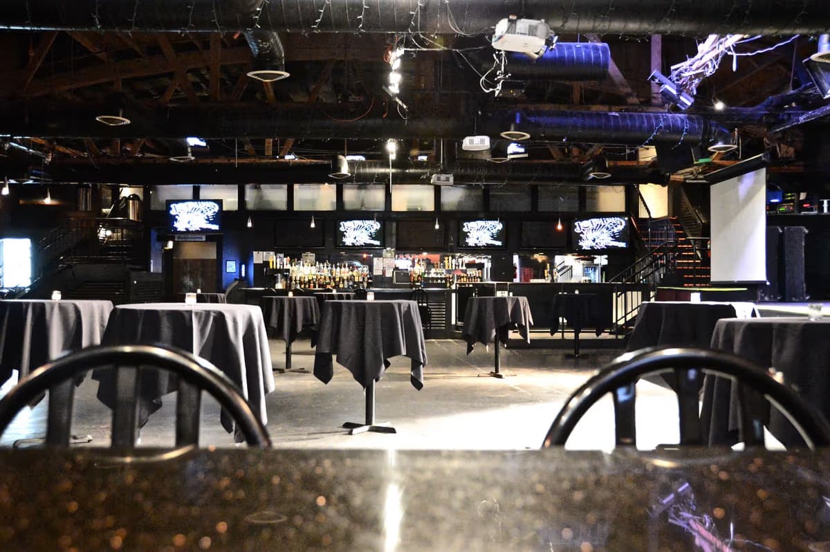The Clubhouse, Joe's On Weed St. photo #3