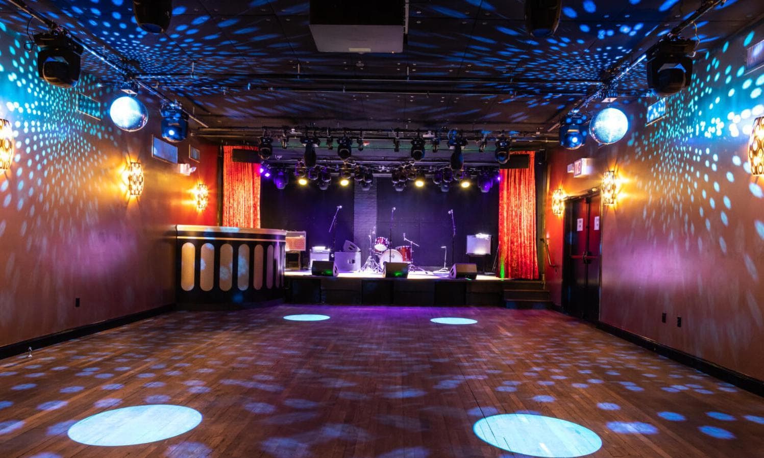 Live Music Room, TV Eye photo #1