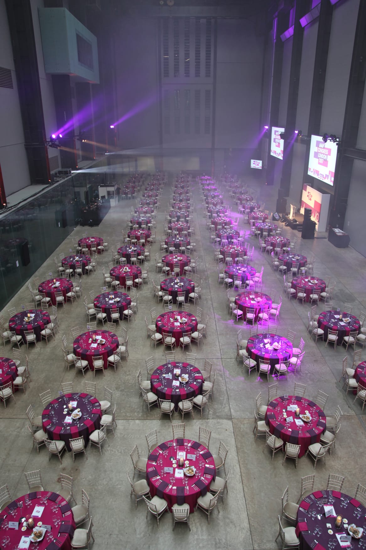 Photo of Tate Modern, Turbine Hall & Bridge