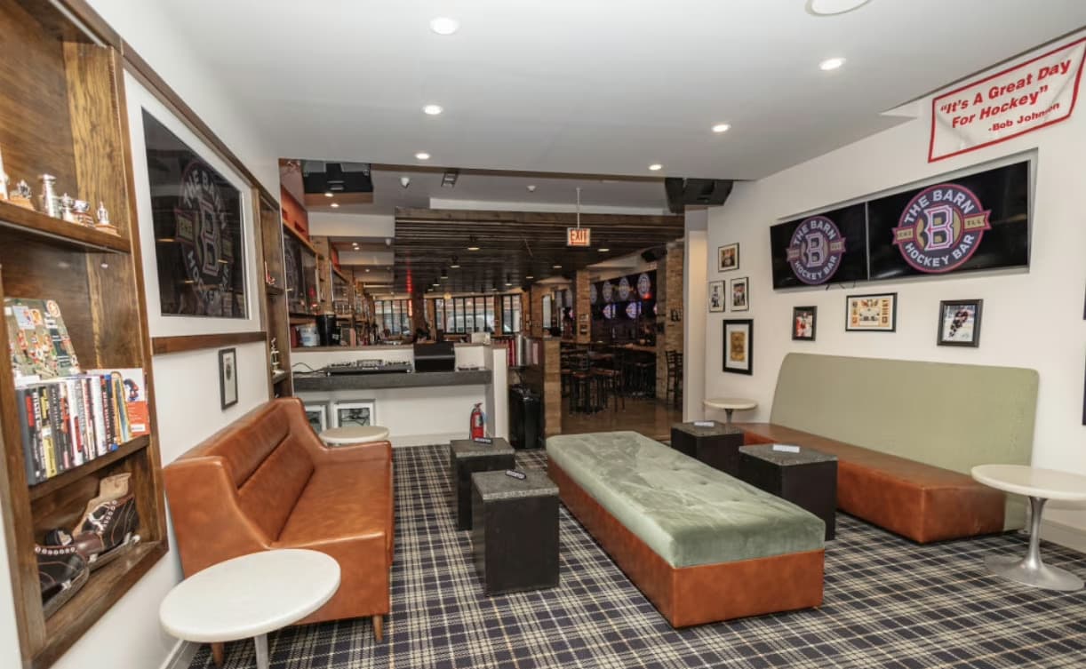 The Barn Hockey Bar, Coaches Corner photo #2