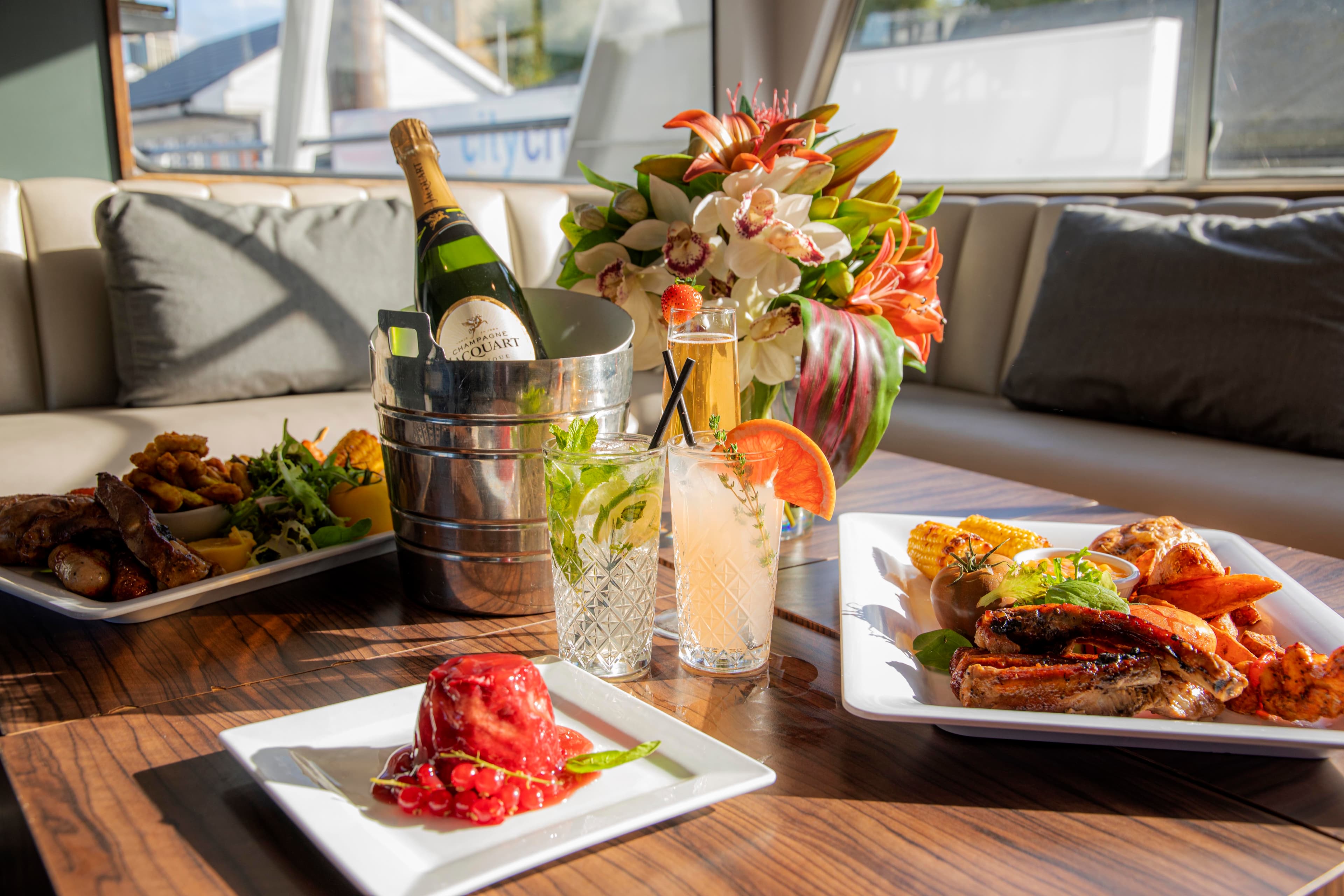 City Cruises, M.v. Millennium Diamond photo #2