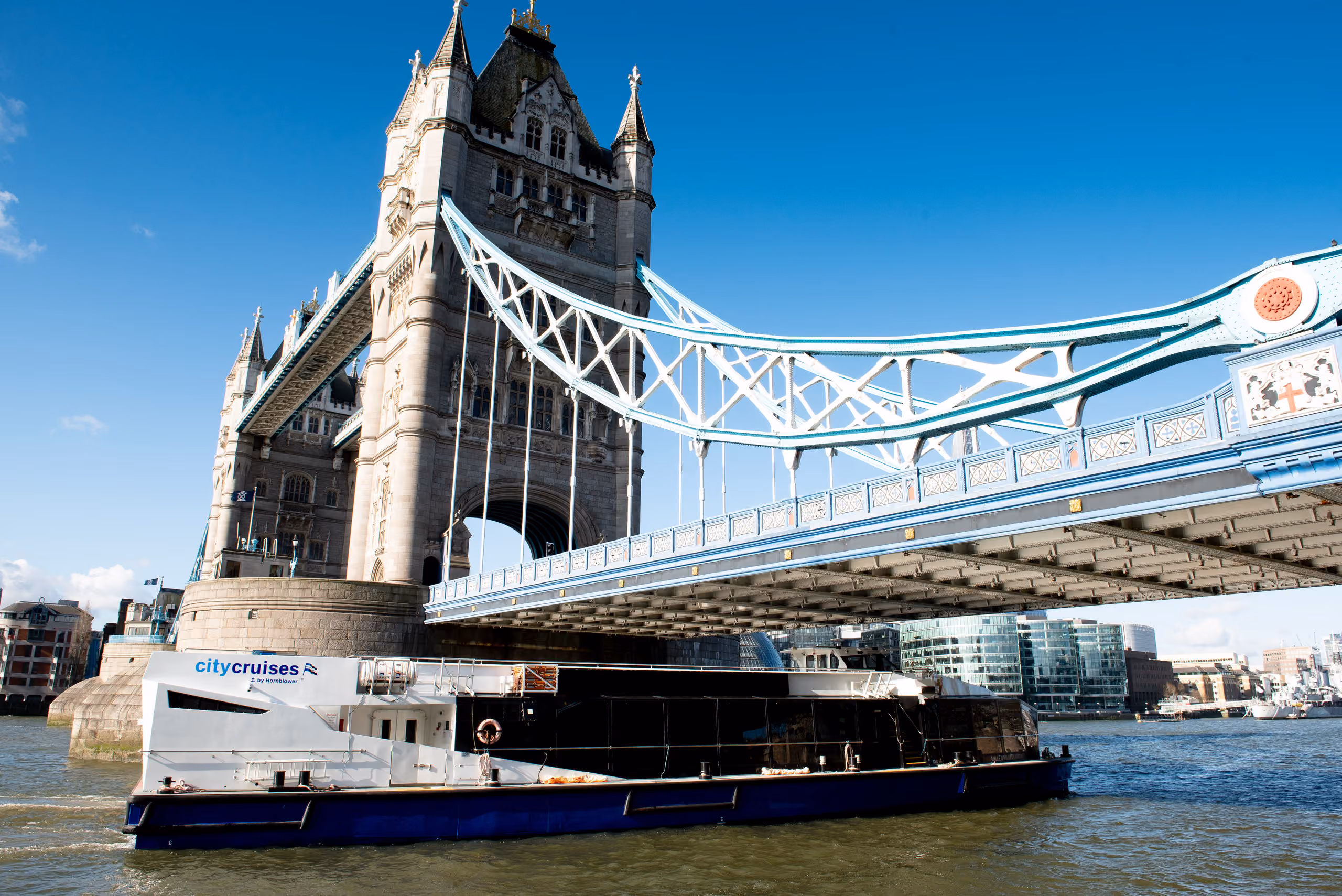 Photo of City Cruises, M.v. Millennium Diamond