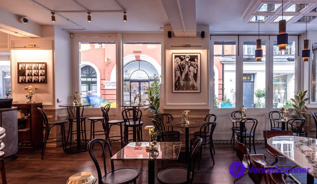 Ziggy Green photo #3