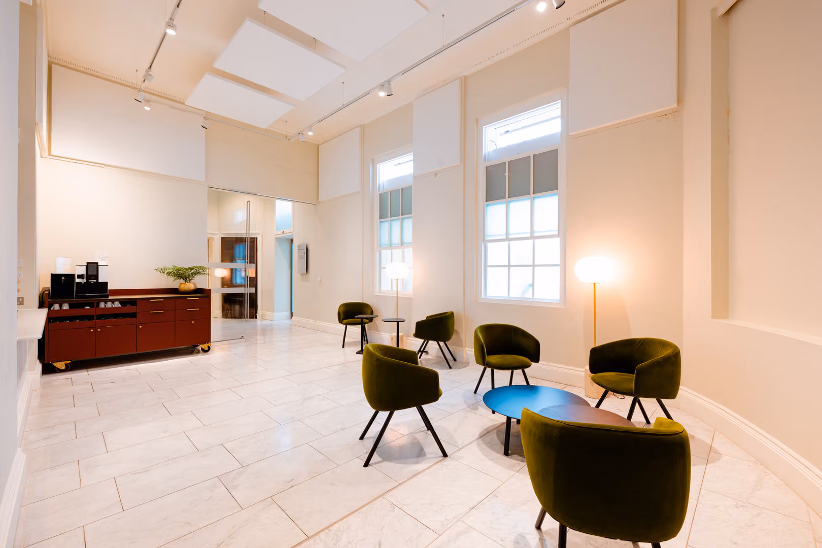 Laurie Landeau Room, 41 Portland Place photo #10