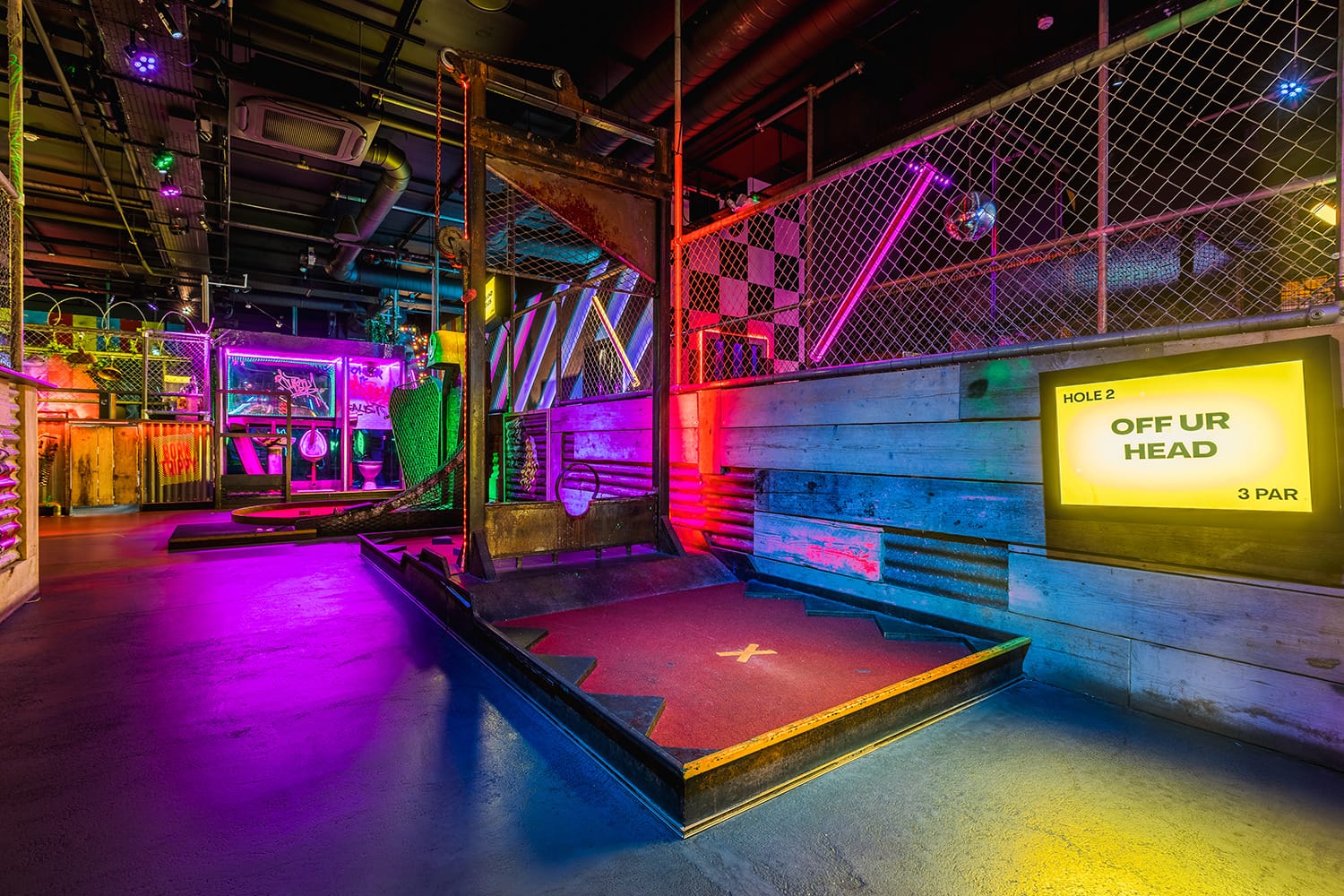 Photo of Junkyard Golf Shoreditch, DIRK