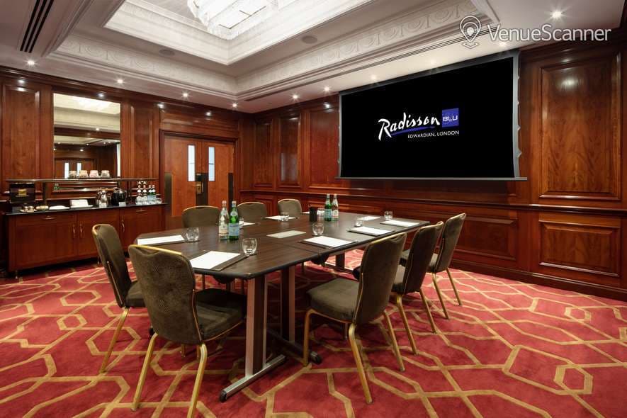 Private Room 34, Radisson Blu Edwardian Heathrow photo #1