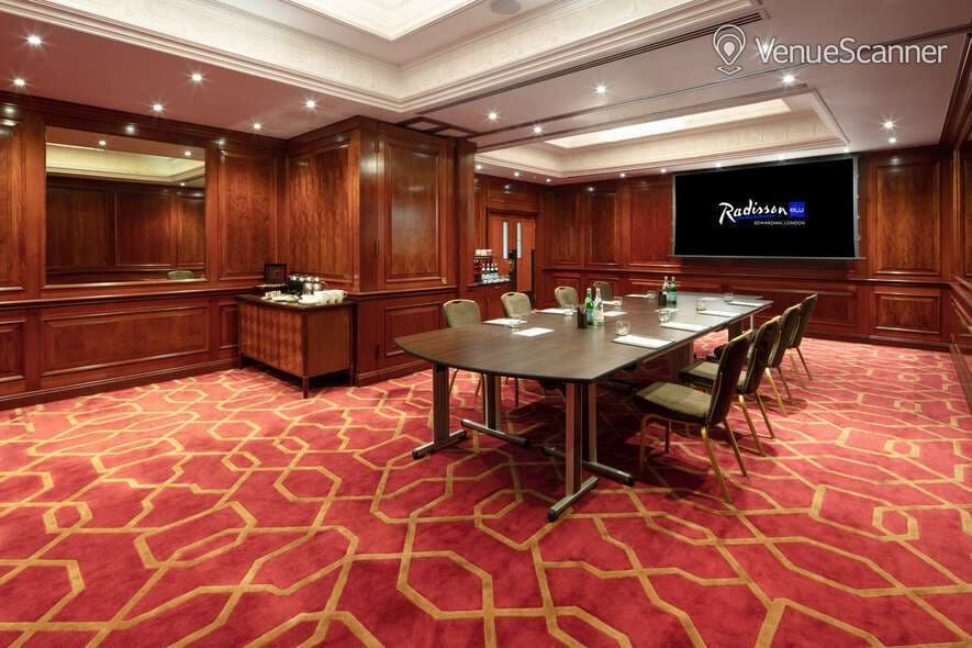 Private Room 33, Radisson Blu Edwardian Heathrow photo #1