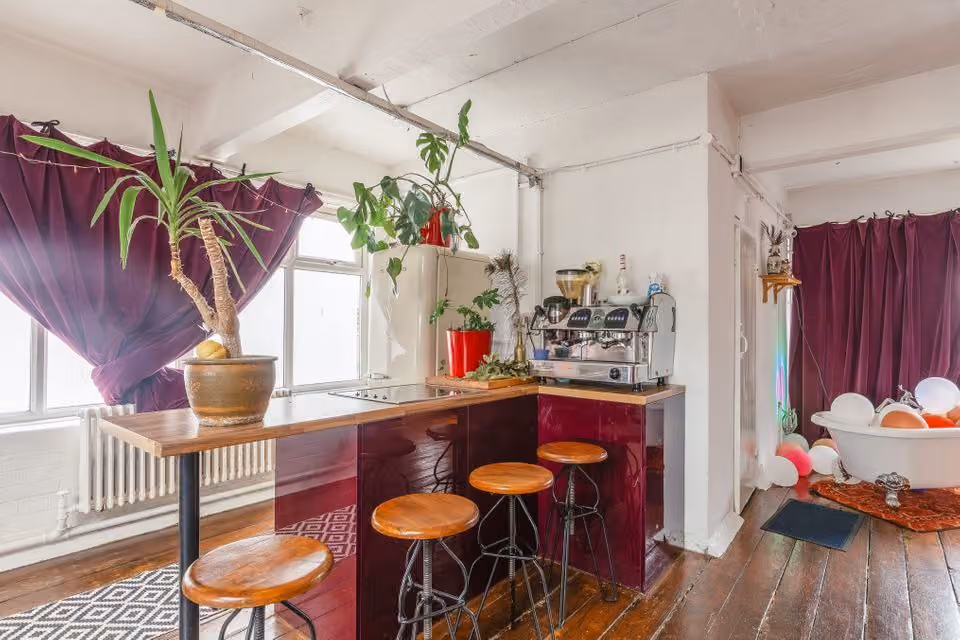 4th Floor (two Adjoining Studios With Roof Top Terrace), 4th Floor Studios photo #6