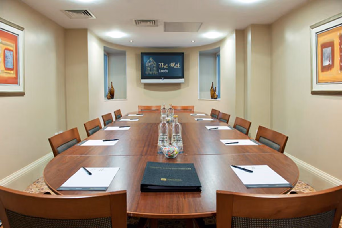 Met 12, The Principal Met Hotel photo #2
