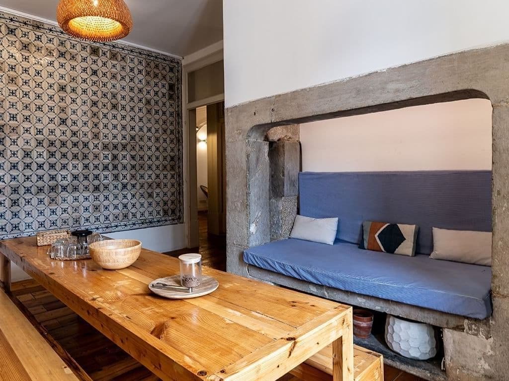 Exclusive Hire, Heden Chiado photo #3