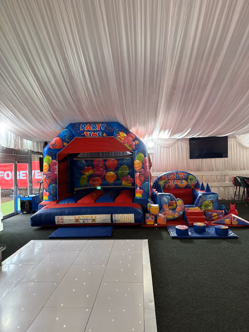 Marquee, Hotel Anfield photo #10