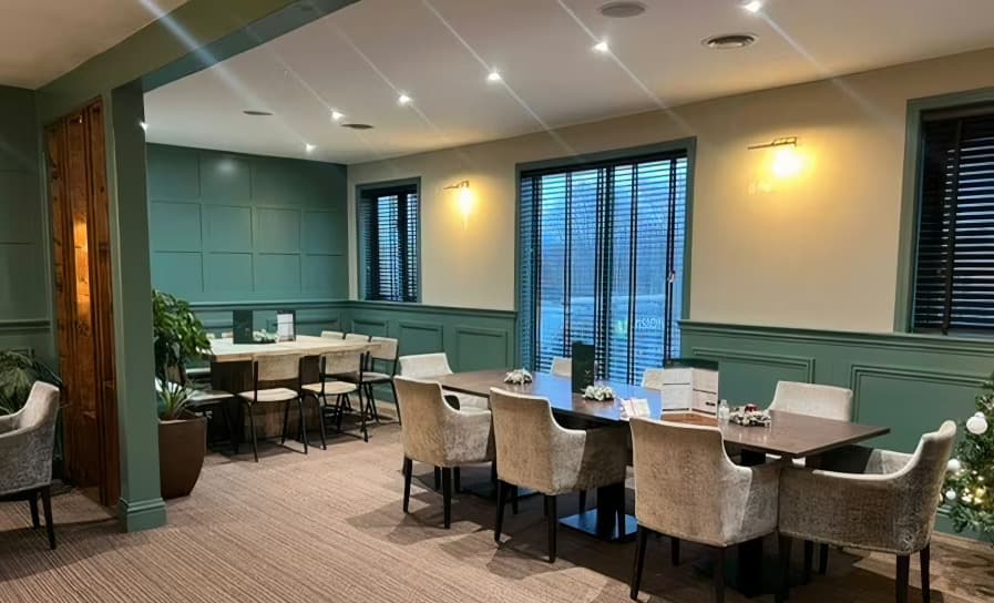 Room 19, Skylark Country Club photo #1