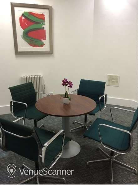 Meeting Room, The Argyll Club 28 Grosvenor Street photo #1