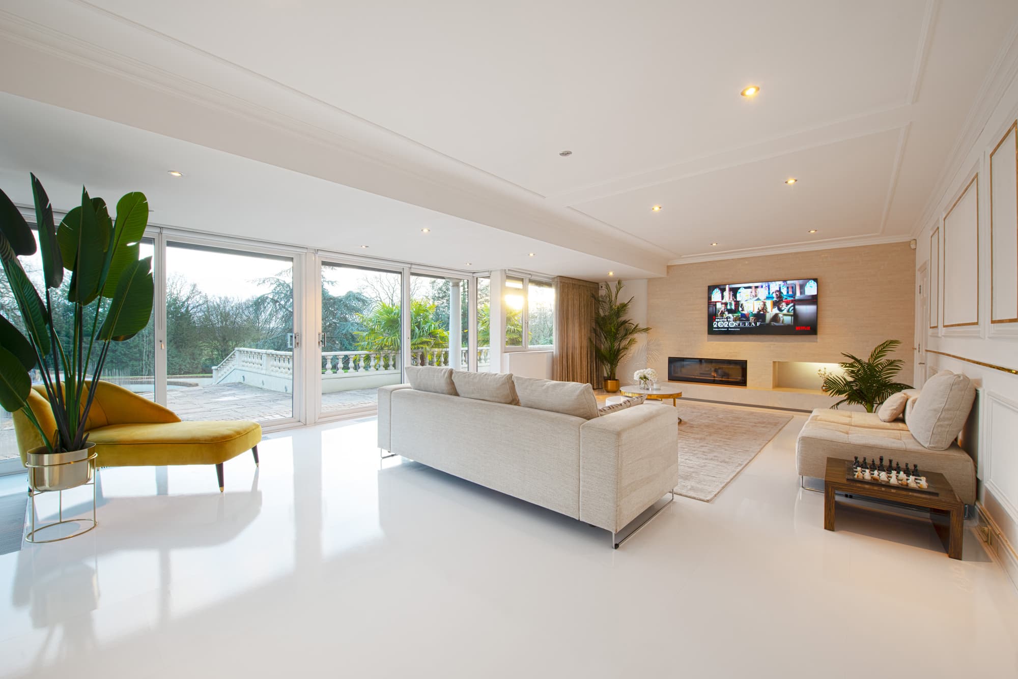 The Villa Mansion Shoots, The Villa Mansion photo #68