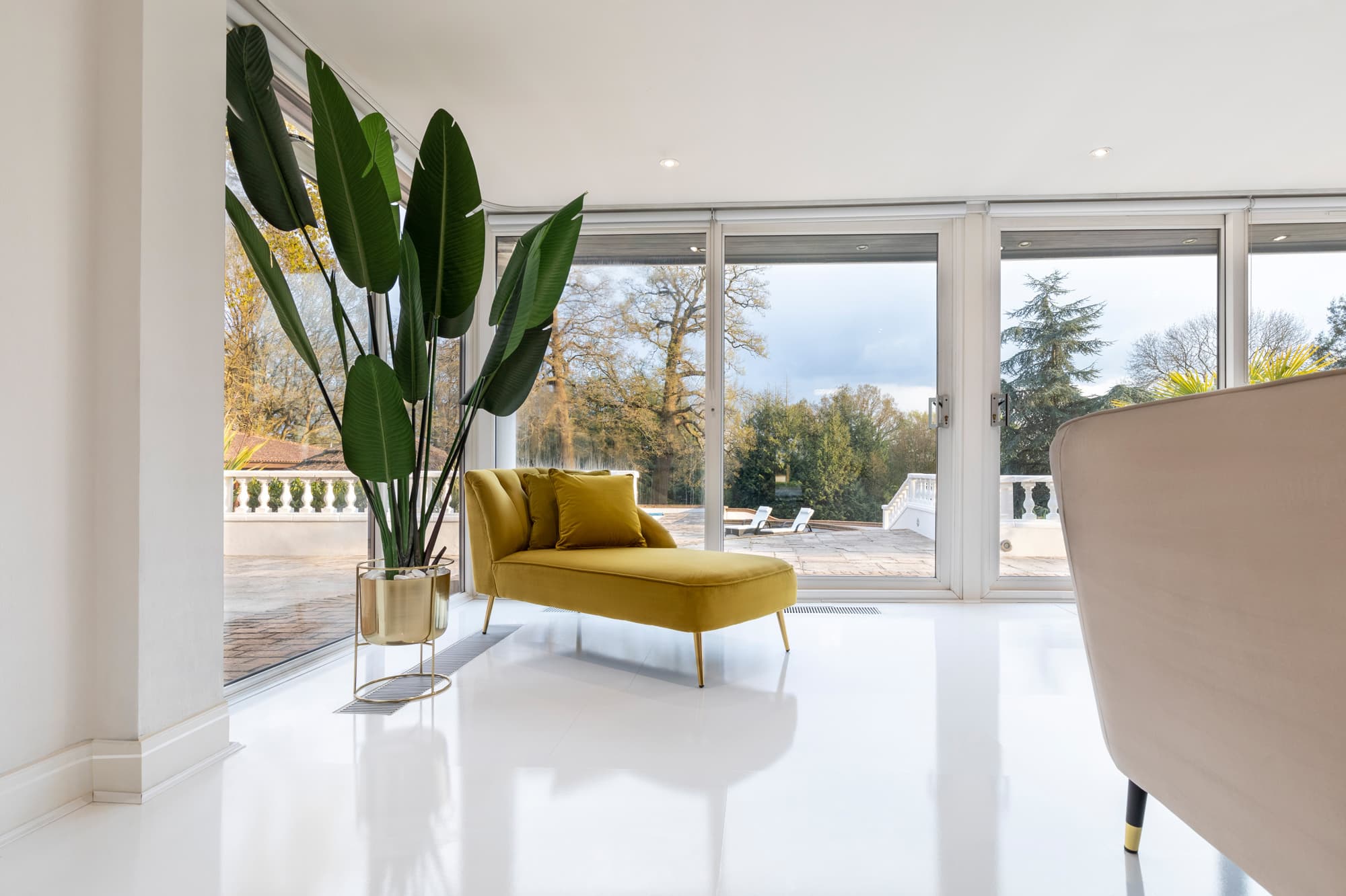The Villa Mansion Shoots, The Villa Mansion photo #52