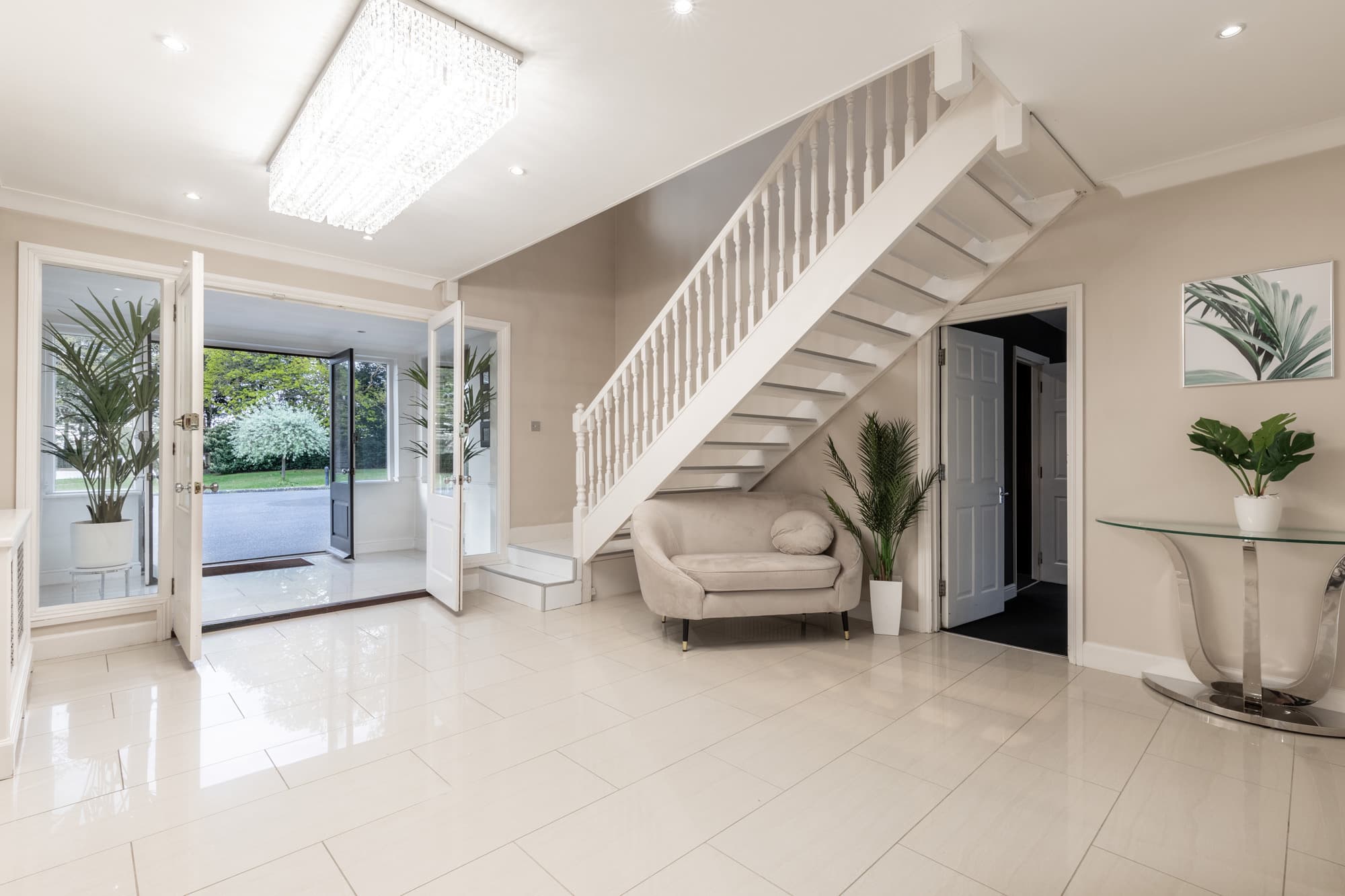 The Villa Mansion Shoots, The Villa Mansion photo #7