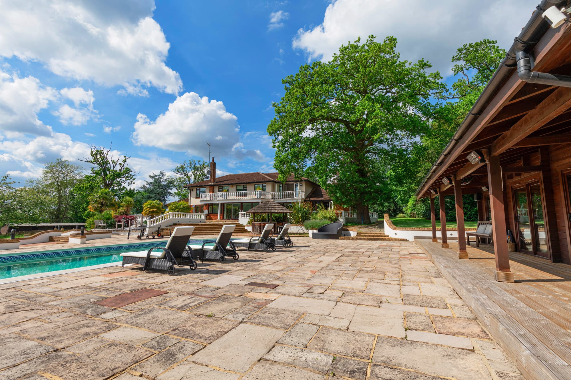 The Villa Mansion Shoots, The Villa Mansion photo #80