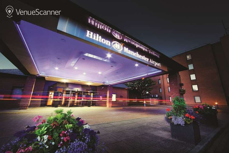 Portico, Hilton Manchester Airport photo #2