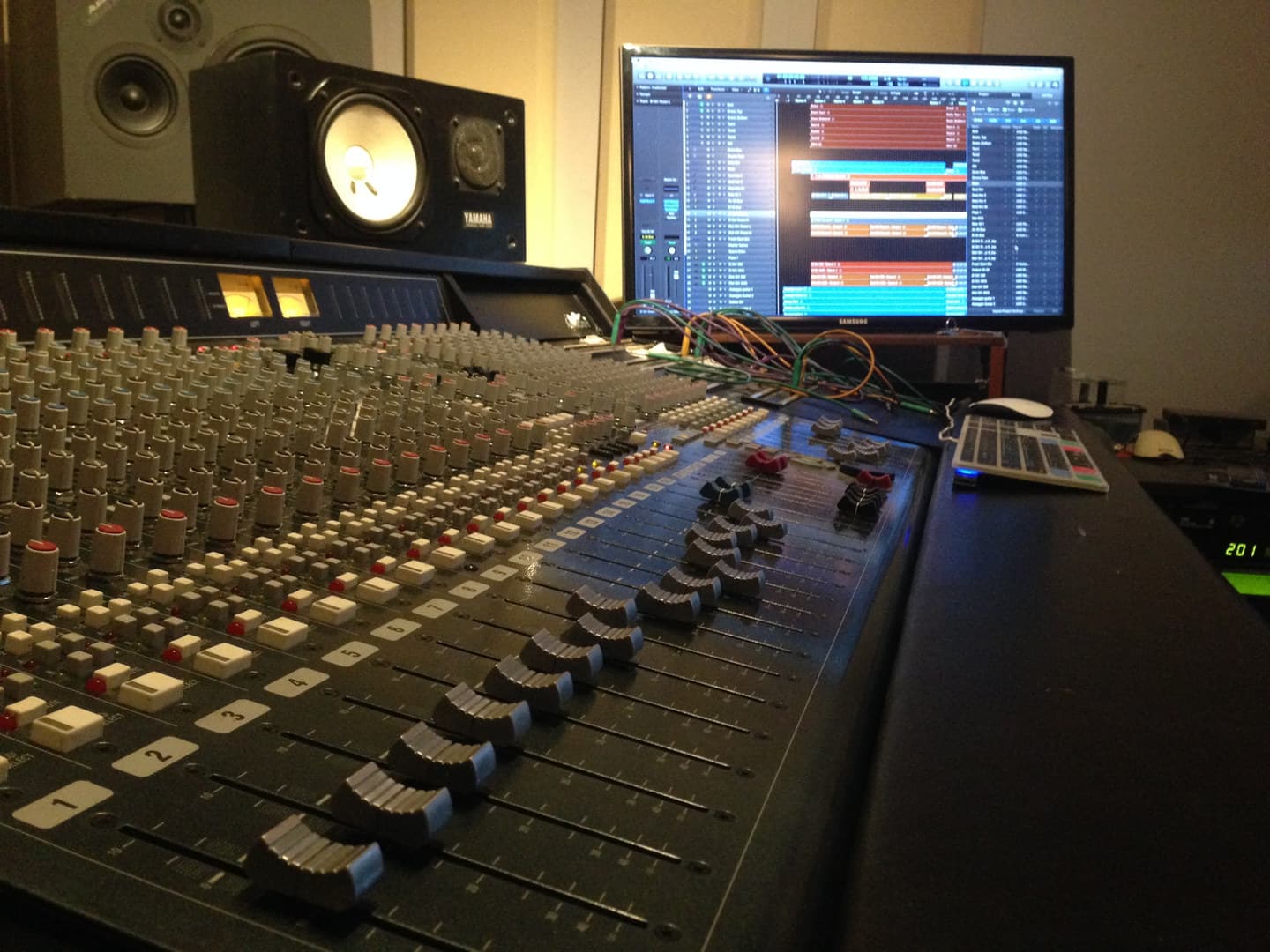 Room 1, Bonafidestudio photo #2