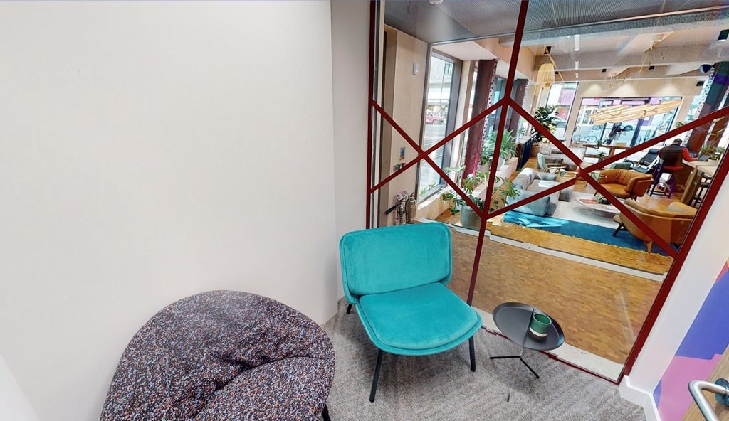 Photo of Aldgate East, Neil