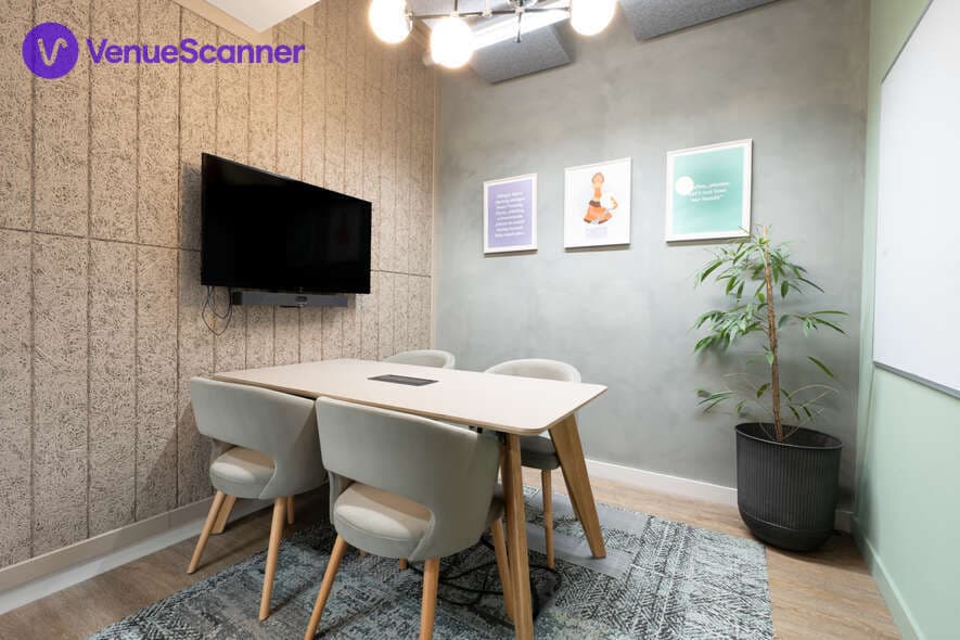 Ginger, Aldgate East photo #2