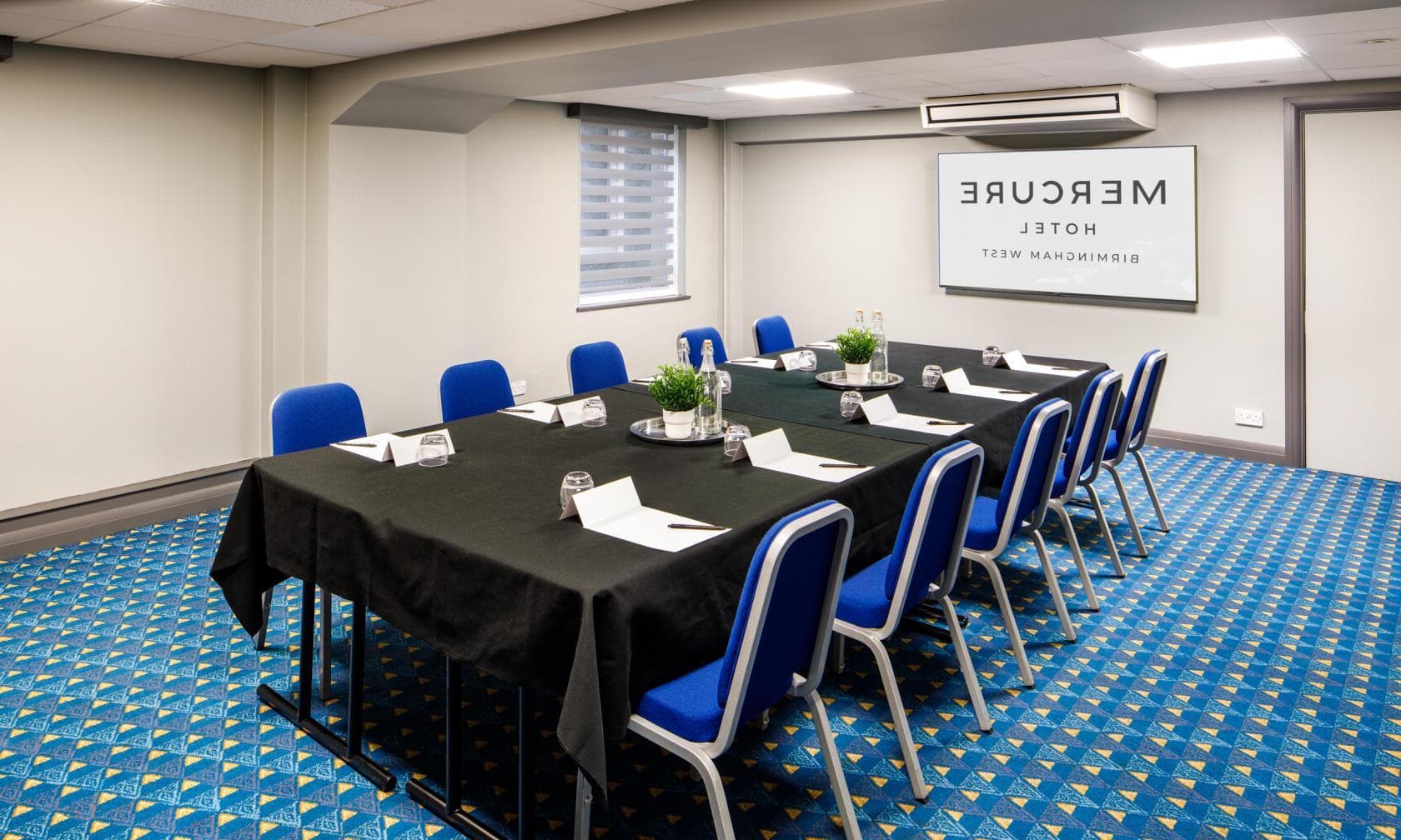 Suite 1, Mercure Birmingham West Hotel photo #2