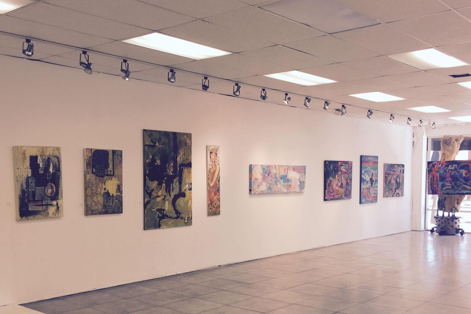 Full Buyout, The Creative House photo #1